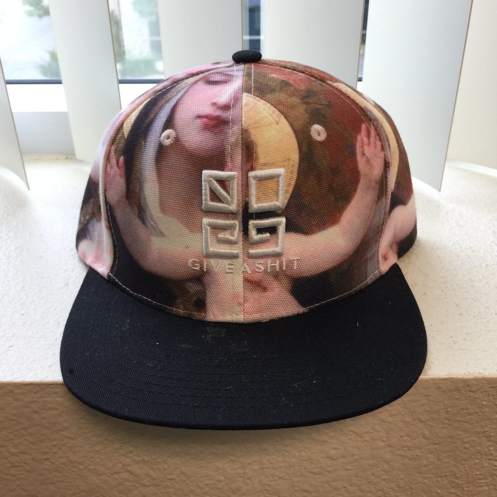 PRE LOVED- Hollywood Made Renaissance Cap in Black - MISC046